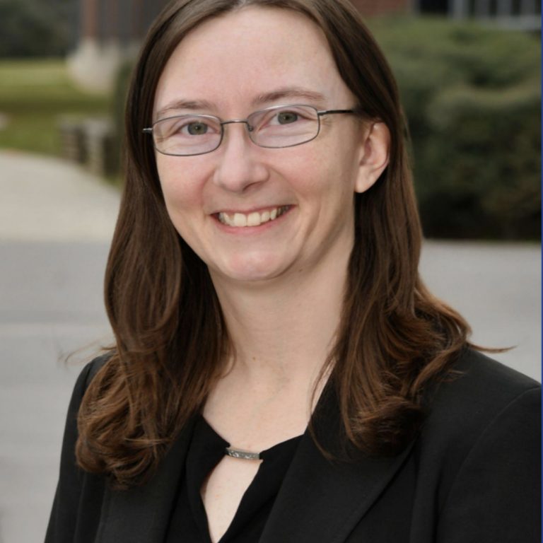 Headshot of Alexa Thibodeaux